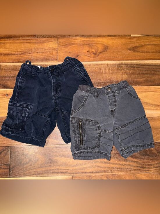 GAP Other - Bundle Pair of Kids Cargo Shorts - Navy & Gray 5T